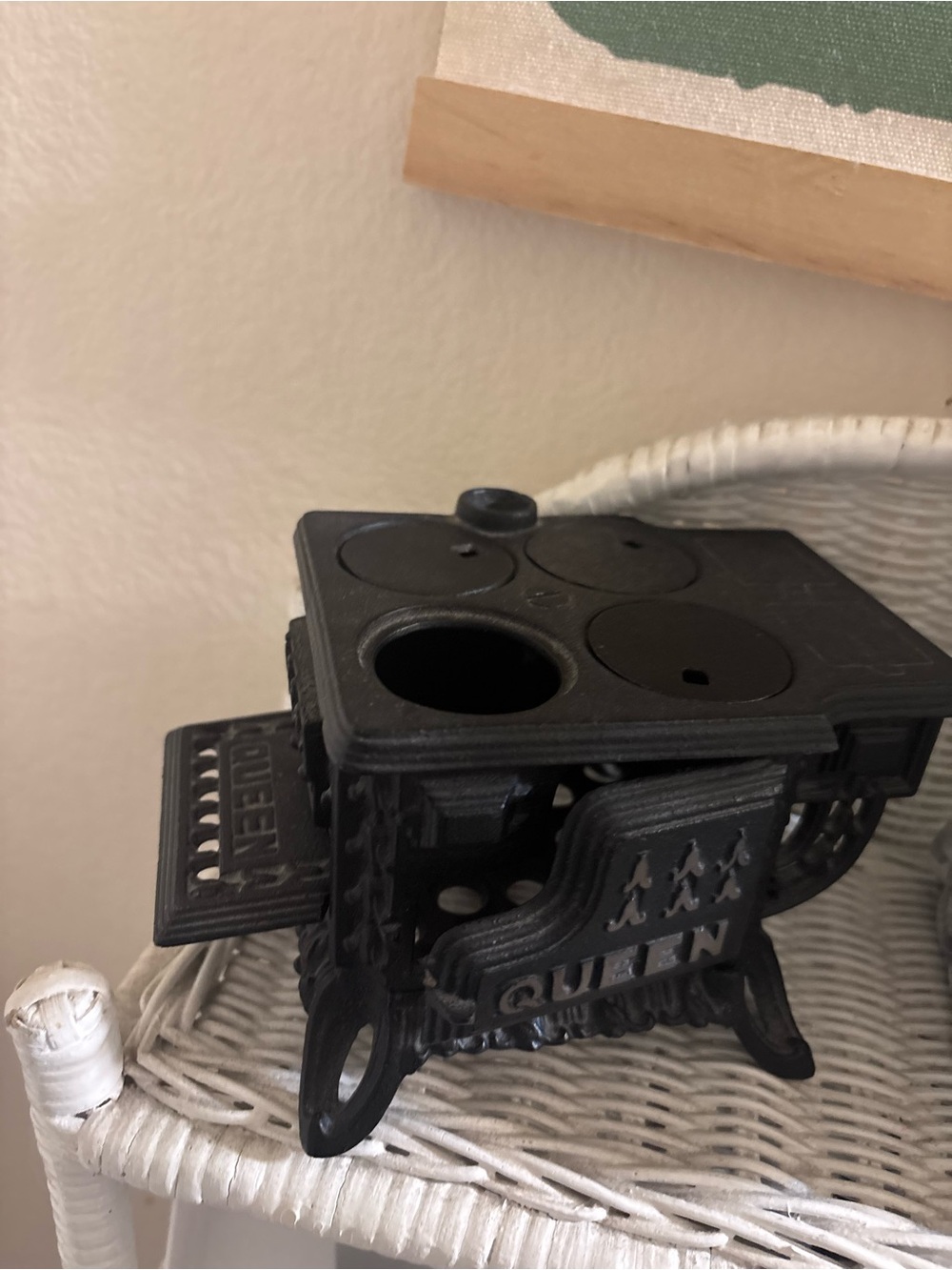 Queen Black Cast Iron Mini Stove Accent